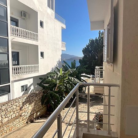Mojito Beach Apartments With Free Parking Sarandë Eksteriør bilde