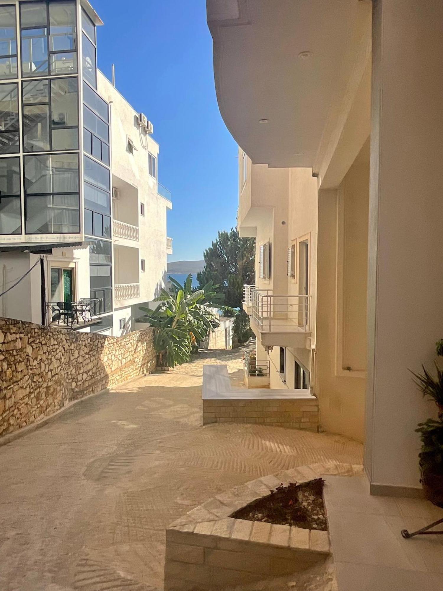 Mojito Beach Apartments With Free Parking Sarandë Eksteriør bilde