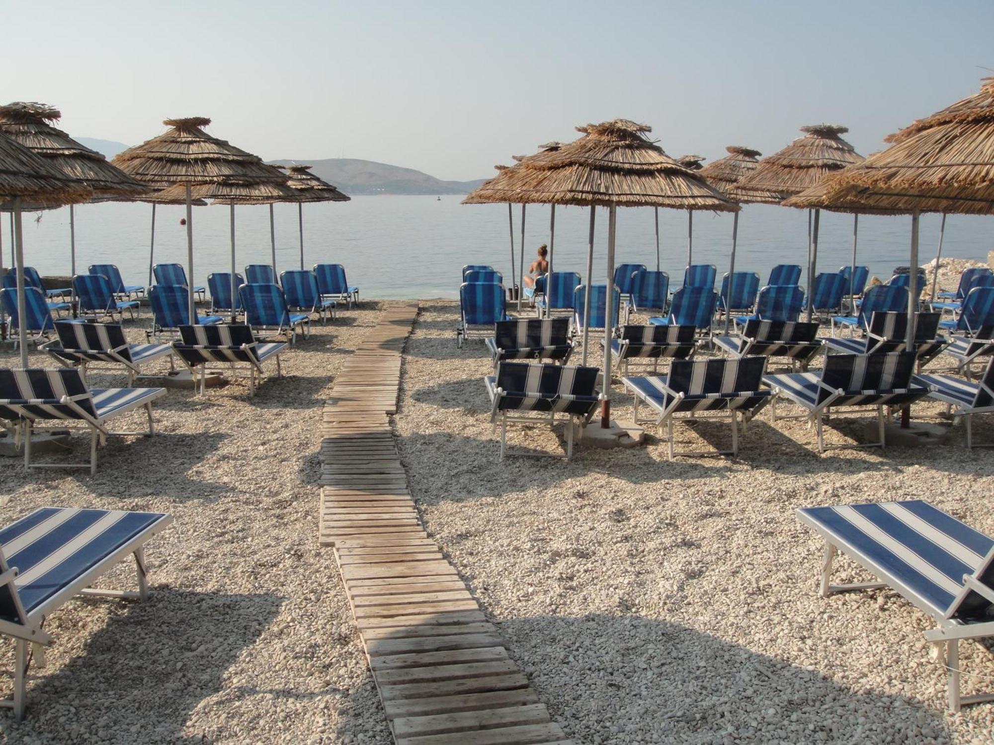 Mojito Beach Apartments With Free Parking Sarandë Eksteriør bilde